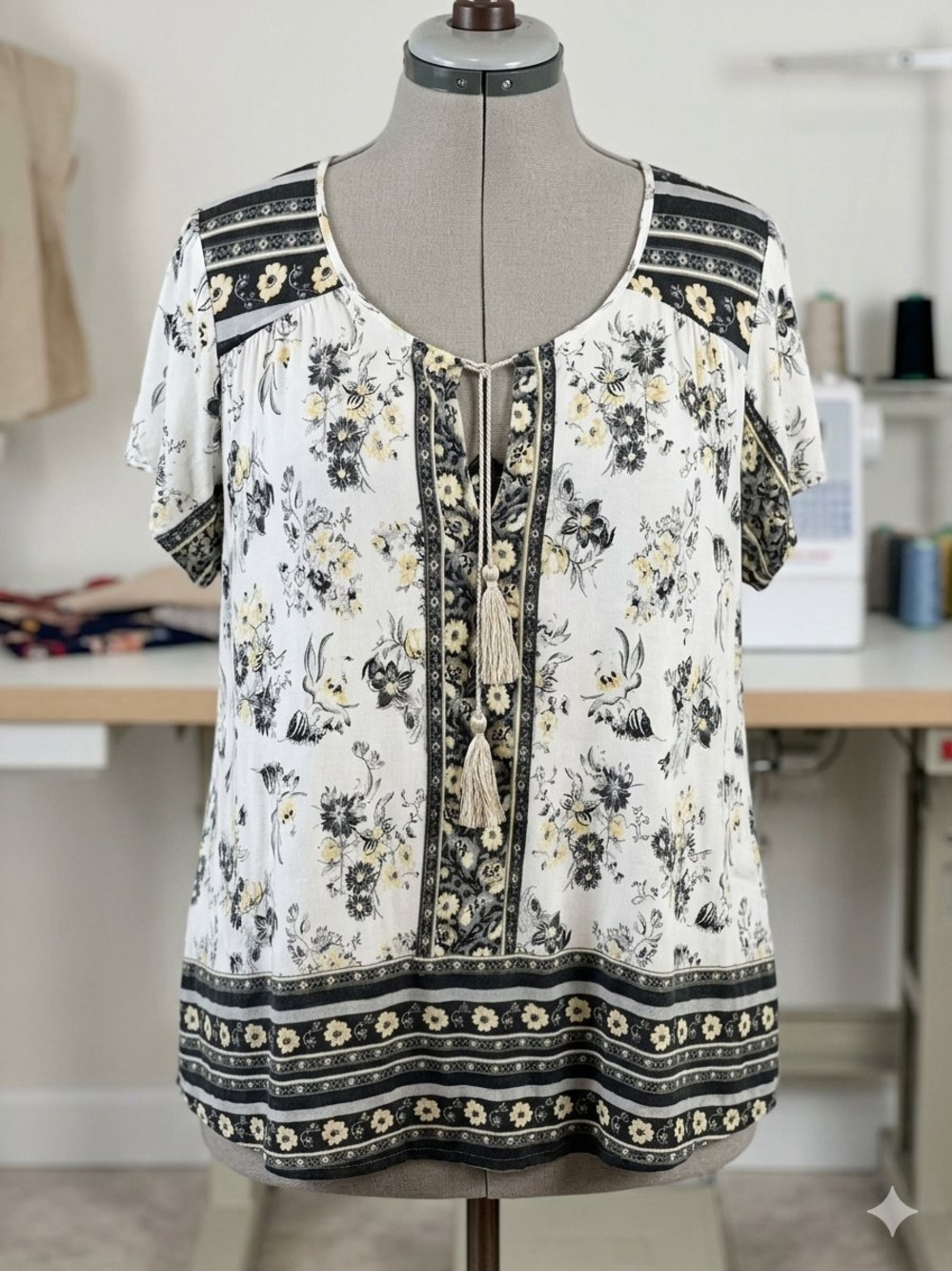ONE WORLD White Floral Tassel-Front Border Print Blouse